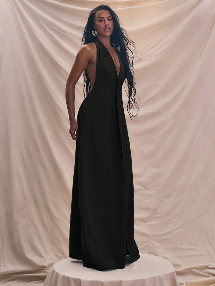 Sleeveless Hanging Neck Dress with Center Seam Detail