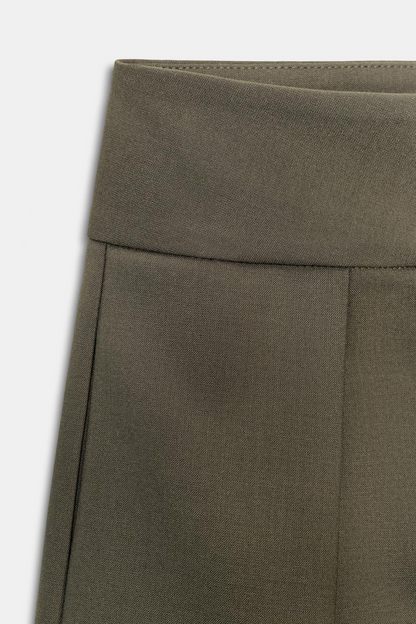 Sleeveless Button-Up Top+Pleated Ballon Pants