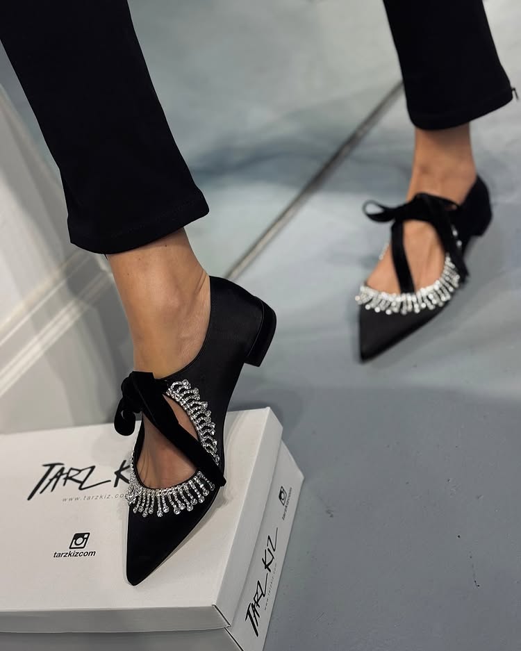 Silver Diamond Tassel Black Flats