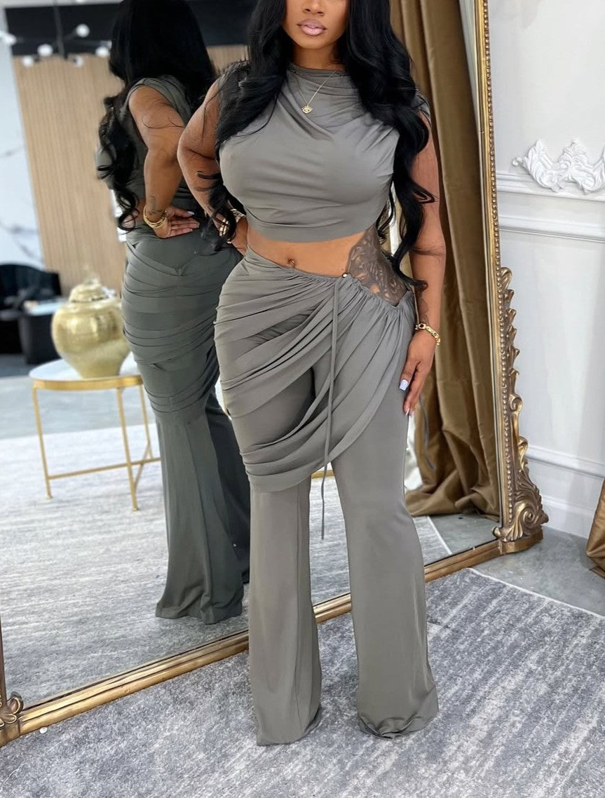 Round-Neck Pleated Top + High-Waisted pleated  Flared Pants