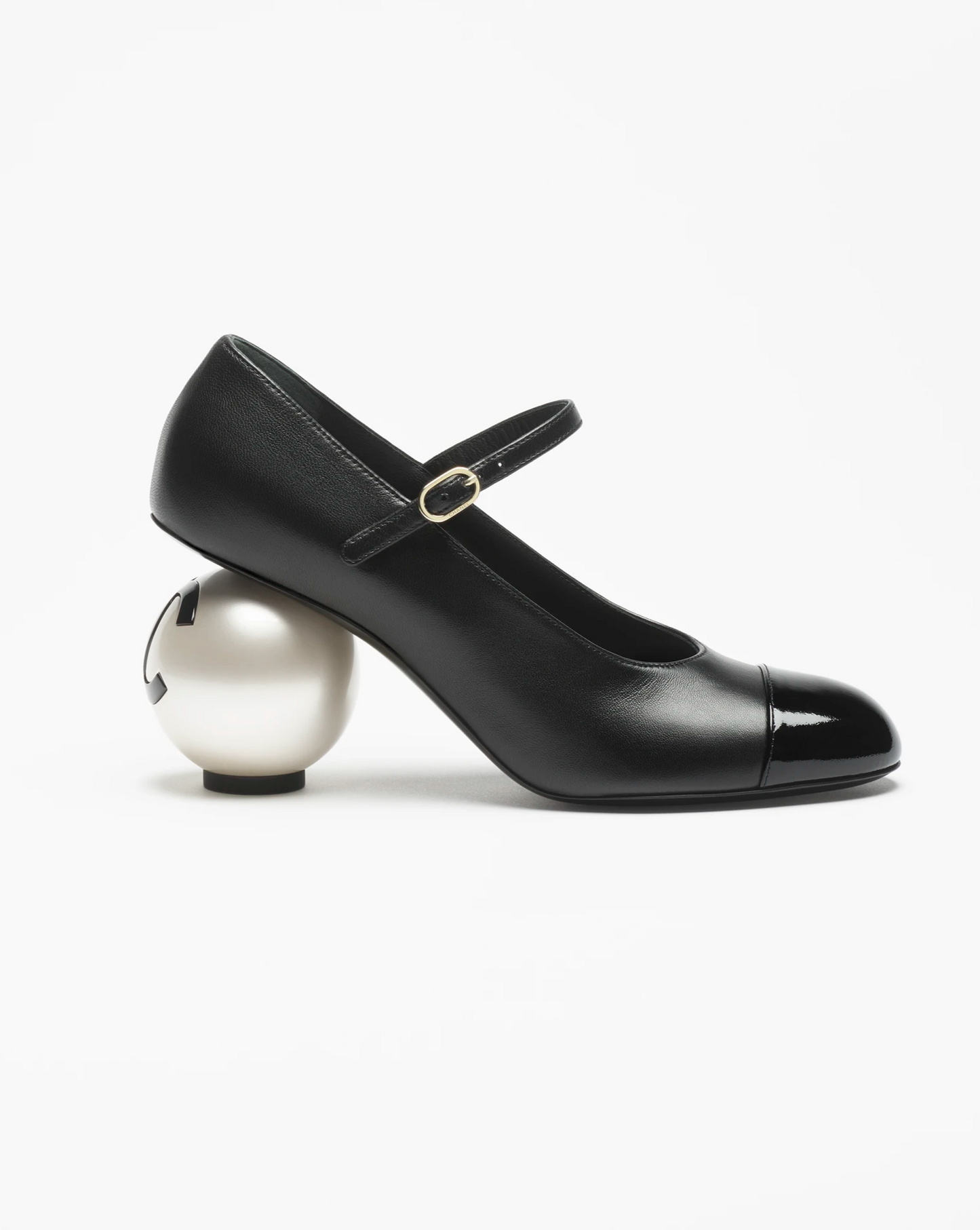 Color-Blocked Pearl Ball Shoes