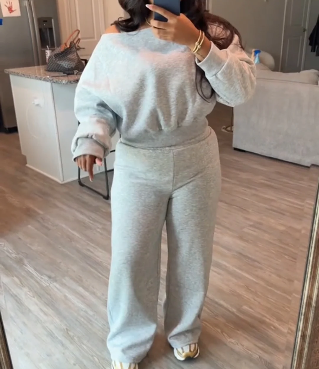 2-piece  round neck solid color suit