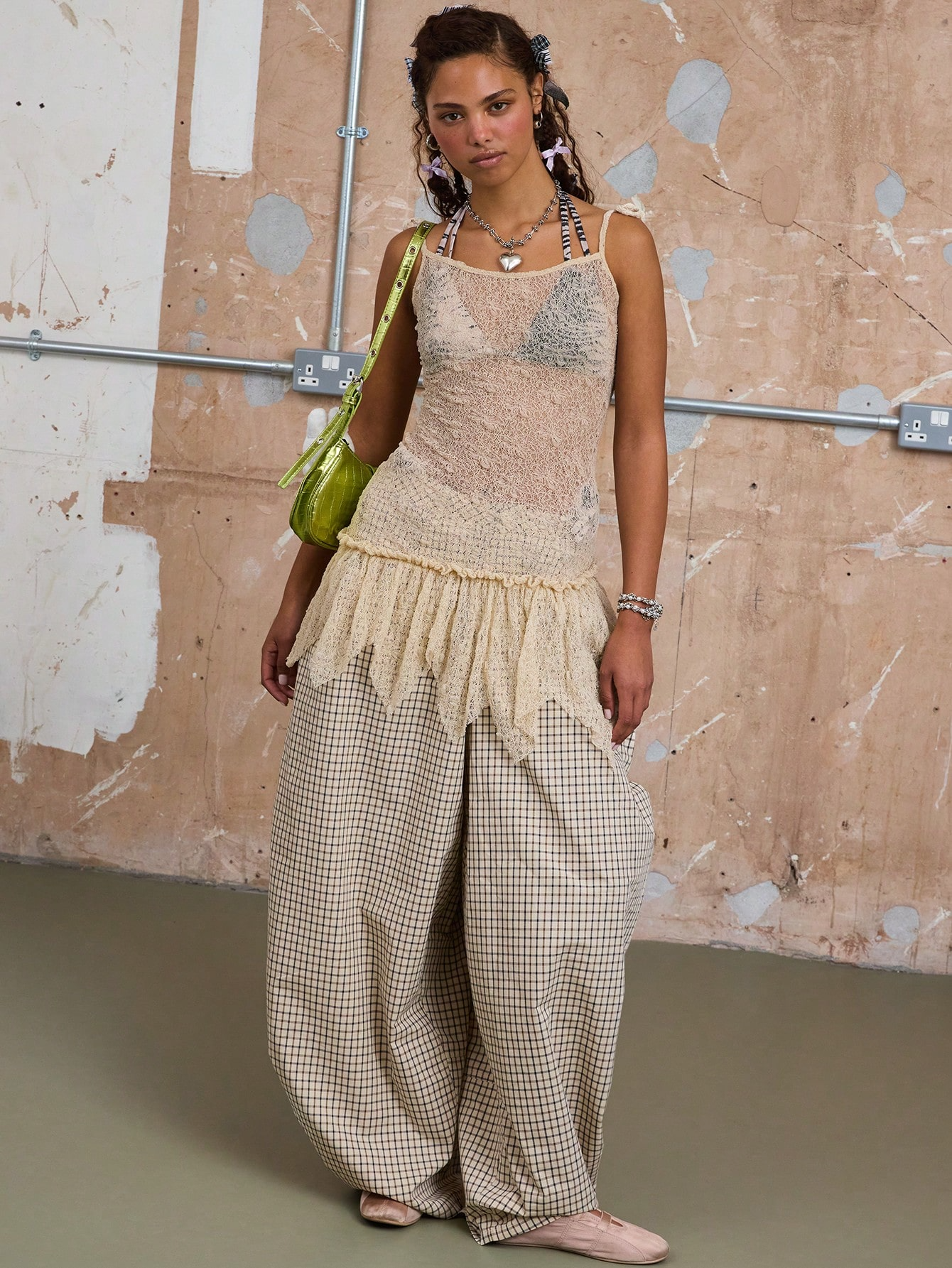 Low Rise Baggy Barrell Fit Check Trousers