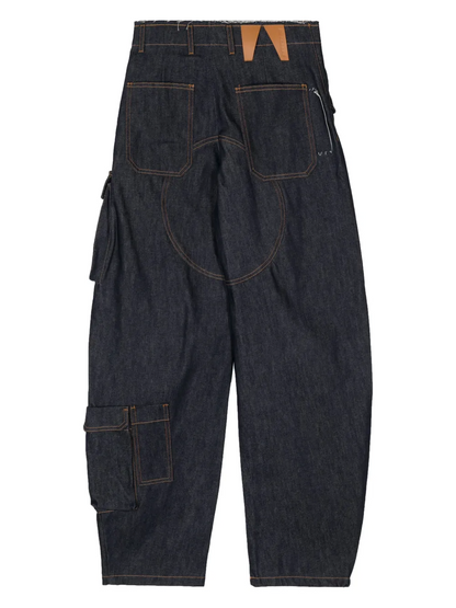 Tapered cargo jeans