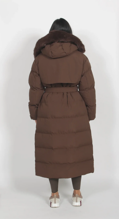 Long, over-the-knee, fitted cotton coat with large fur collar